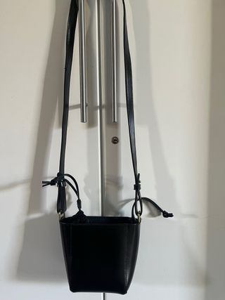 Bolso piel negro Zara pequeño