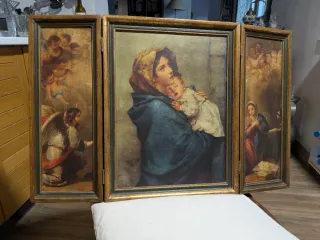 Tríptico religioso antiguo