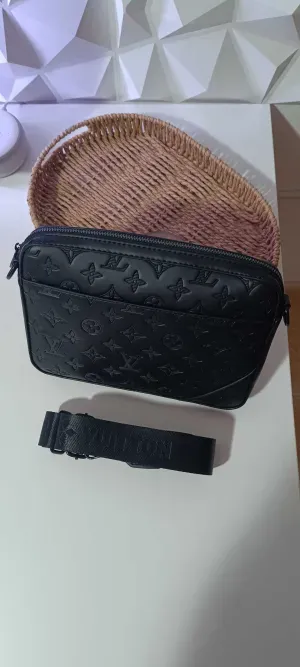Bandolera Louis Vuitton Negra