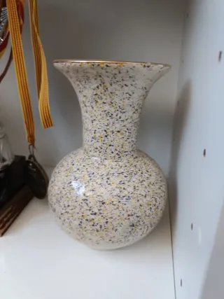 Figure decorative in porcellana e pietra