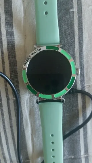 Smartwatch Verde com Flores e Borboletas