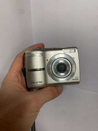 Cámara Digital Olympus FE-270