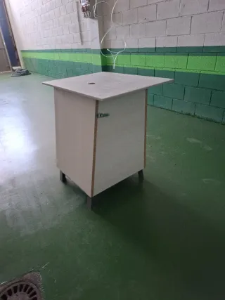 Mueble para bricolaje y trabajos manuales
