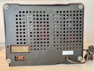 Radio antigua de válvulas Philips A43U "Junior"