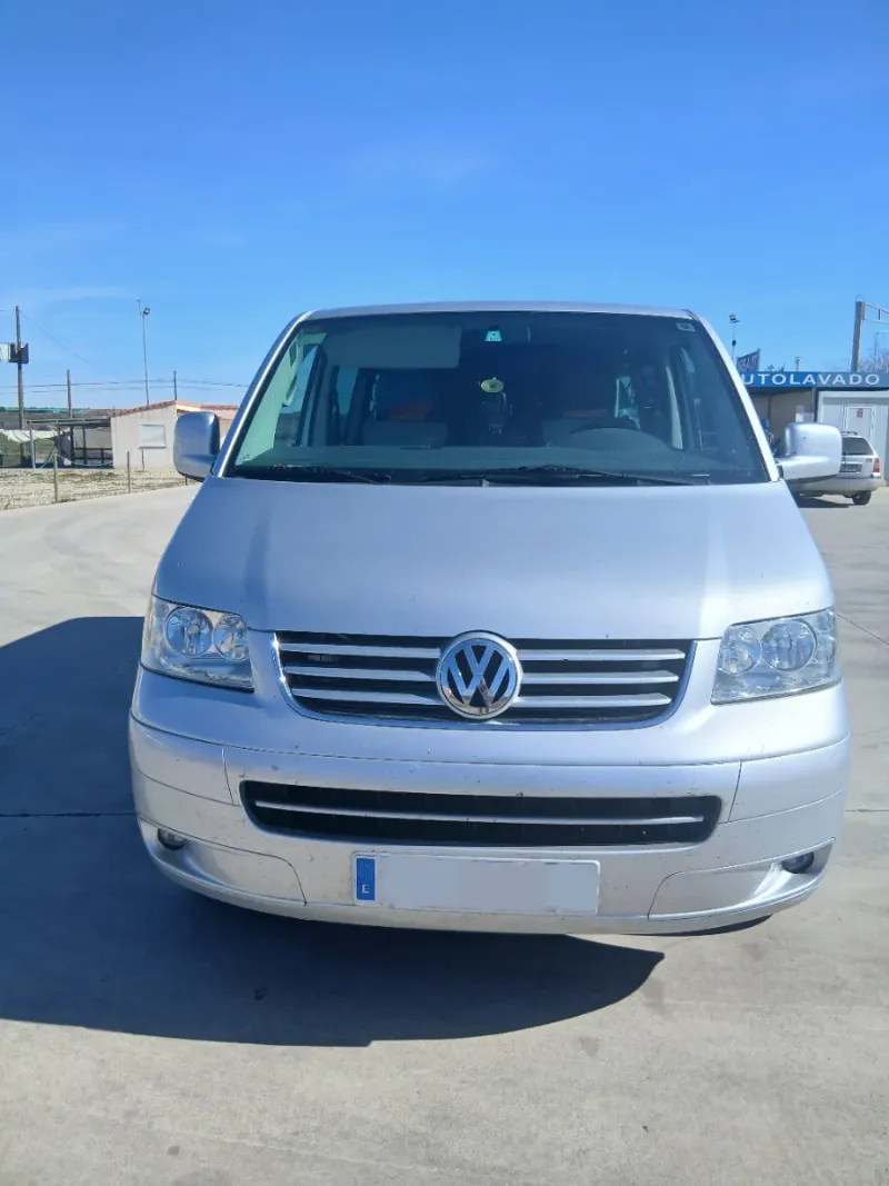 Volkswagen Multivan 2009, foto 2