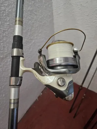 Cañas de pesca carbono marca vercelli con carrete