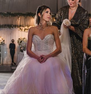 Vestido de novia 2-en-1 con falda desmontable