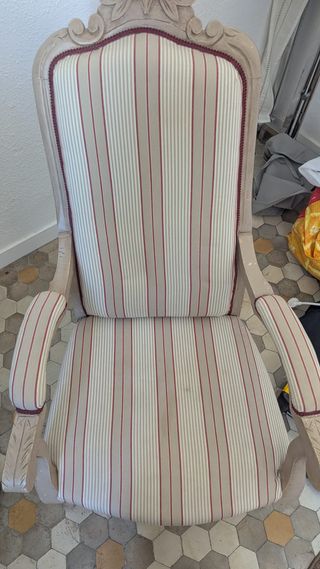 Sillón antiguo estilo Luis XVI