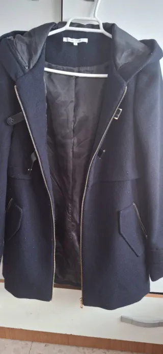 Abrigo Pull&Bear Negro Talla S