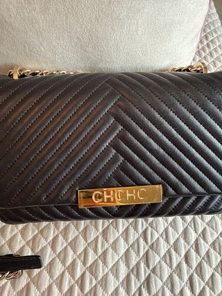 Bolso Negro Carolina Herrera Dorado