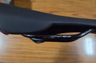 Sillín Selle Italia 143