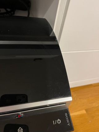 Lote PlayStation 3 con 5juegos y dos mandos