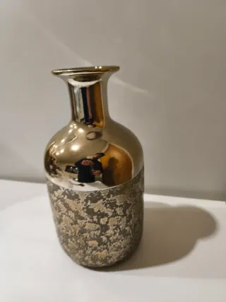 Vaso Dourado Decorativo 26cm – Estilo Luxo