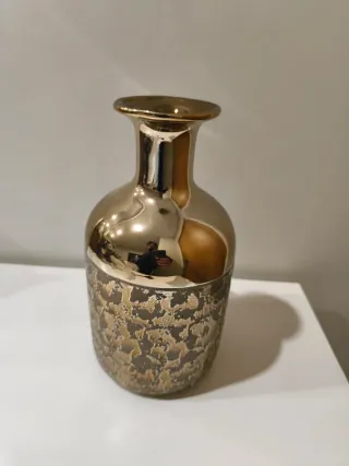 Vaso Dourado Decorativo 26cm – Estilo Luxo