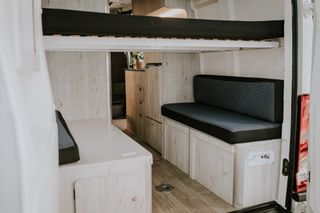 IVECO DAILY CAMPER FURGONETA 2023 AUTOMAT. 156CV