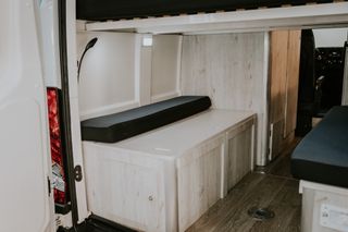 IVECO DAILY CAMPER FURGONETA 2023 AUTOMAT. 156CV