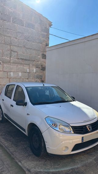Dacia Sandero 2012