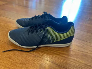 Zapatillas Kipsta Azul y Amarillo