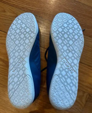 Zapatillas Kipsta Azul y Amarillo