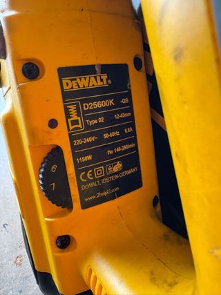 Martillo Rompedor DeWalt con su maletín