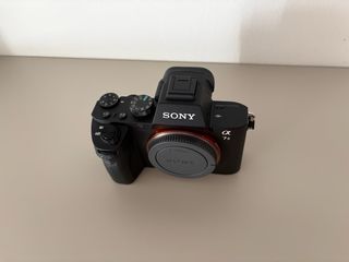 Cámara Sony Alpha 7 II Digital Negra