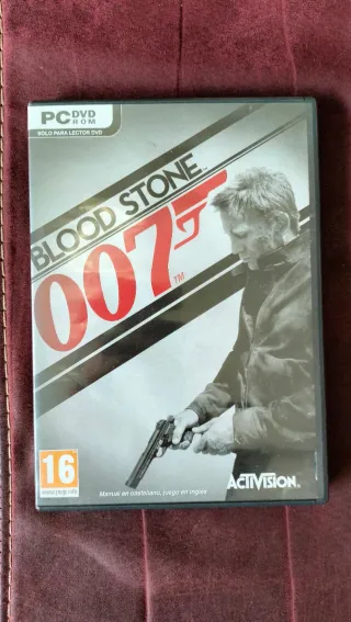 007 Nightfire PC precintado mas 007 Blood Stone.