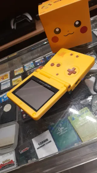 GAMEBOY PIKACHU ADVANCE SP CAJA CABLE USB CARGA