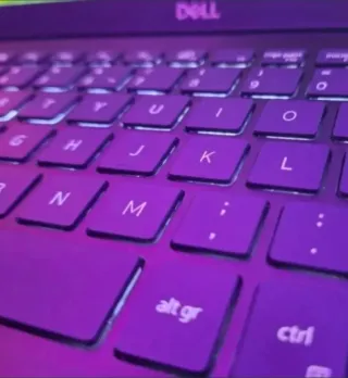 Portátil NUEVO Dell Vostro i7 2TB Geforce