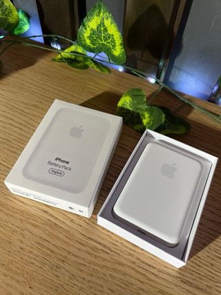 Apple Power Bank MagSafe Bianco Magnetico Nuovo