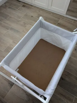 Minicuna bebé con ruedas