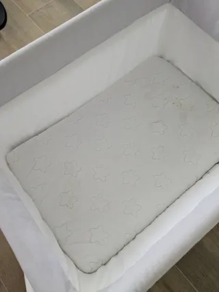 Minicuna bebé con ruedas