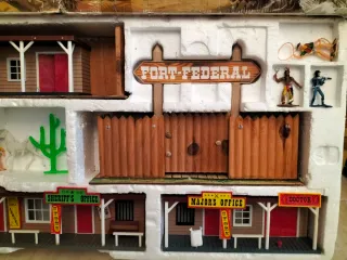 Juguete Antiguo Comansi Todo el Oeste Americano