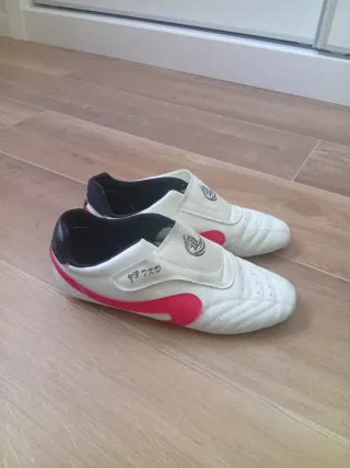 Zapatillas Taekwondo/Karate Blancas y Rojas