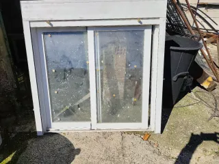 Ventana corredera de aluminio con climalit.