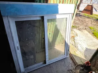 Ventana corredera de aluminio con climalit.