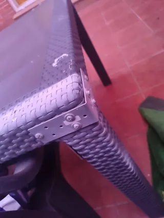 Mesa de terraza ratán negra