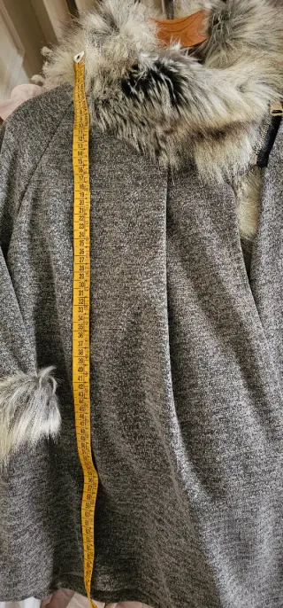 Chaqueta capa punto con pelo