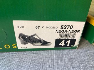 Zapatos de salón Pitillos negros talla 41