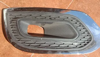 Embellecedor de faro antiniebla