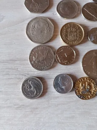 Lote de monedas variadas