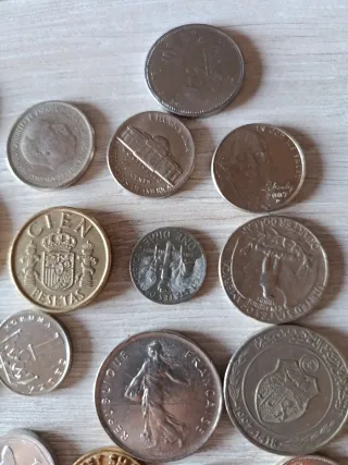 Lote de monedas variadas