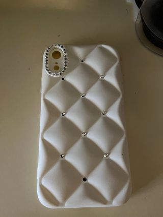 Funda iPhone Xr acolchada con diamantes