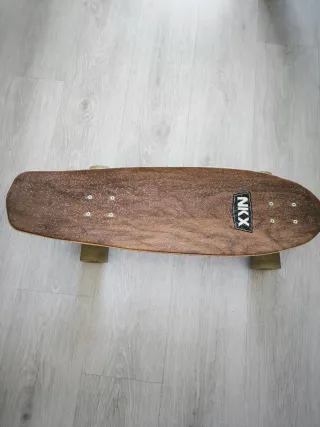 Surfskate NKX Buzz con protezione completa