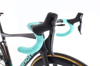 Bianchi Specialissima Arkea Team Di2 12V (carretera) t.54 Reacondicionada