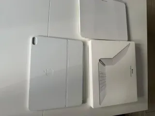 Apple Magic Keyboard Plata