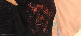 Camiseta Desigual Negra con Flecos
