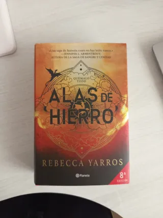 Alas de hierro (Empíreo 2)
