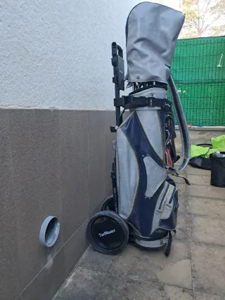 Bolsa y palos de golf completos