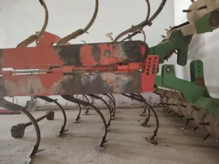 Cultivador Tasiás 19 brazos