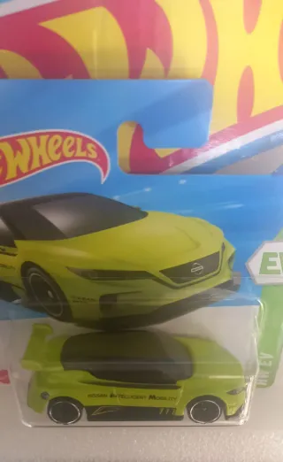 Nissan Leaf Nismo RC_02 Hot Wheels TH